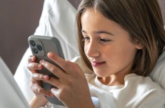 Protéger les smartphones des contenus inappropriés : enjeux et solutions